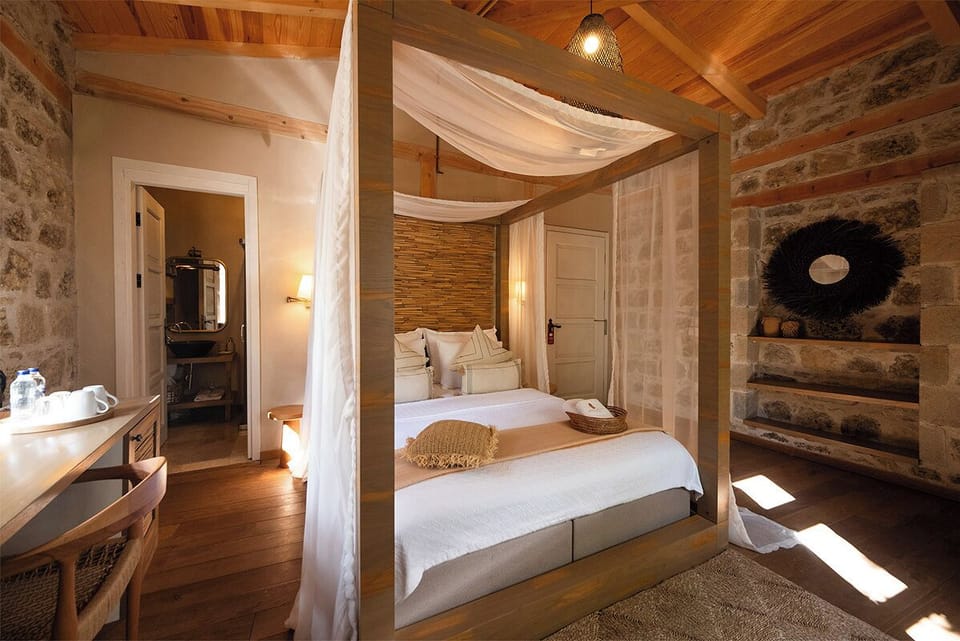Deluxe Double Room | Desk, laptop workspace, free WiFi