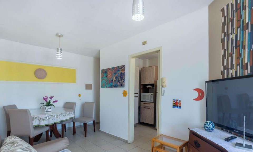 Basic Apartment | Living area | 40-inch TV with digital channels