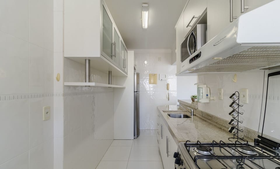 Basic Apartment | Private kitchen | Cookware/dishes/utensils