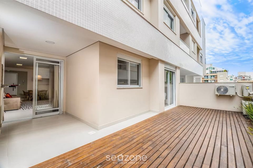 Basic Apartment | Terrace/patio