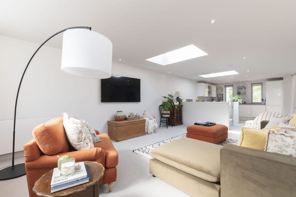 Living Room / Lounge