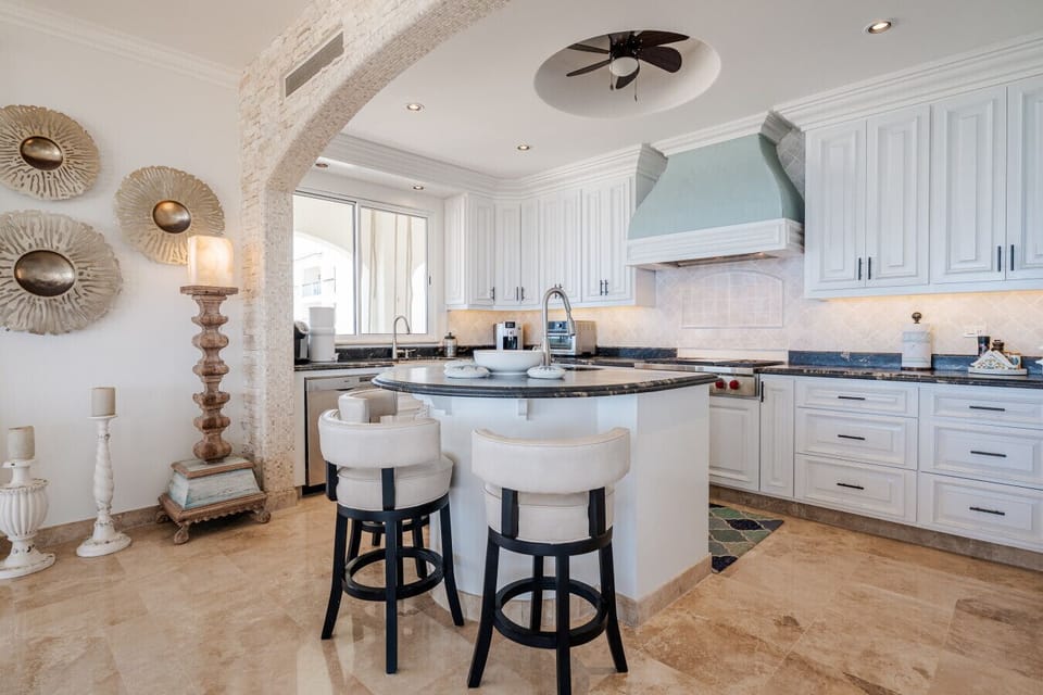 Kitchen Bar