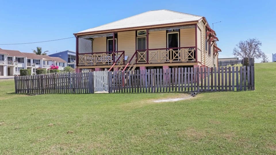 Lighthouse Cottage