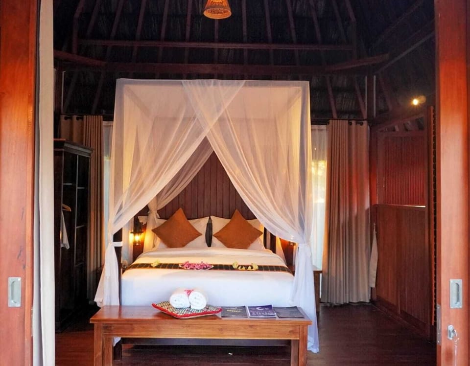 Basic Villa | Desk, WiFi (free), bed sheets