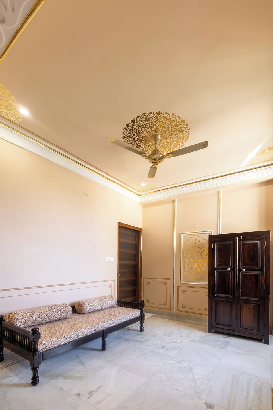 Suite | Desk, soundproofing, free WiFi, bed sheets