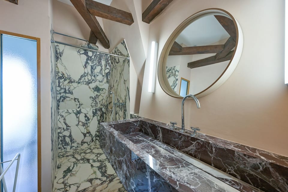 City House, Ensuite (Le Mayne) | Bathroom | Shower, towels, soap, shampoo
