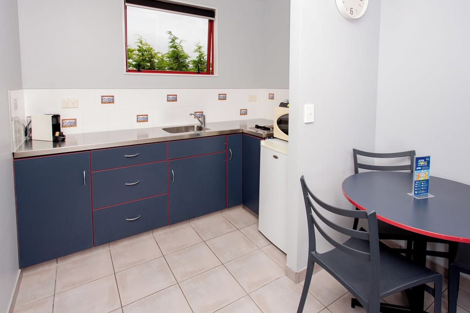 Studio Motel | Private kitchenette