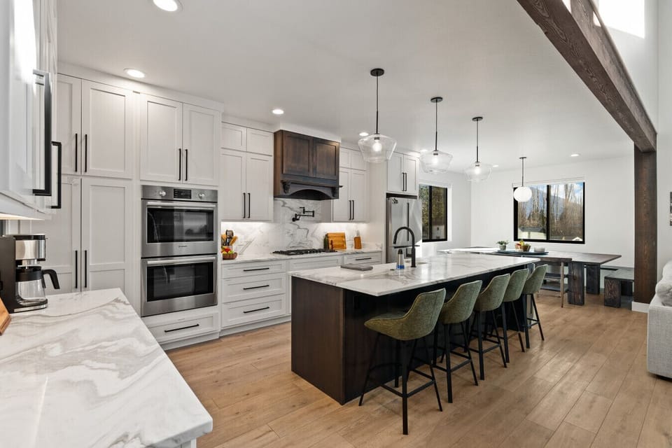 Kitchen - Main Floor