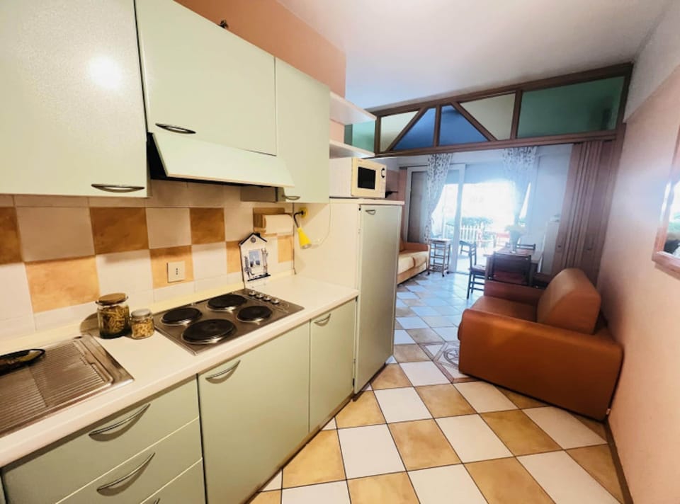 Studio, Multiple Bedrooms, Balcony, Garden View | Interior