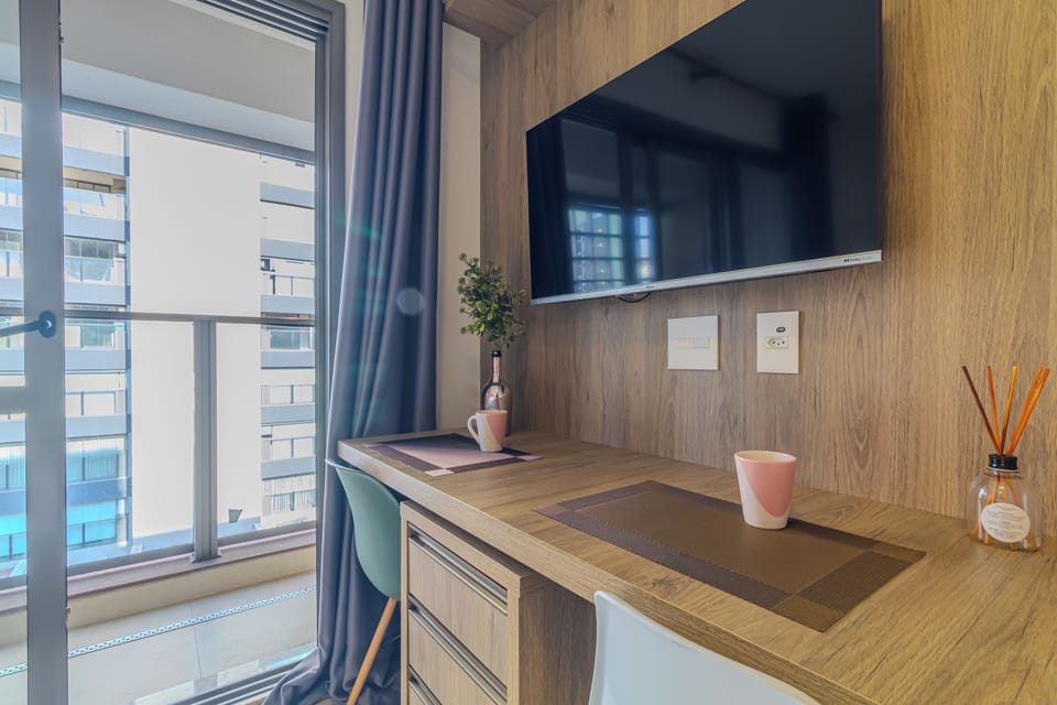 Studio | Blackout drapes, iron/ironing board, free WiFi