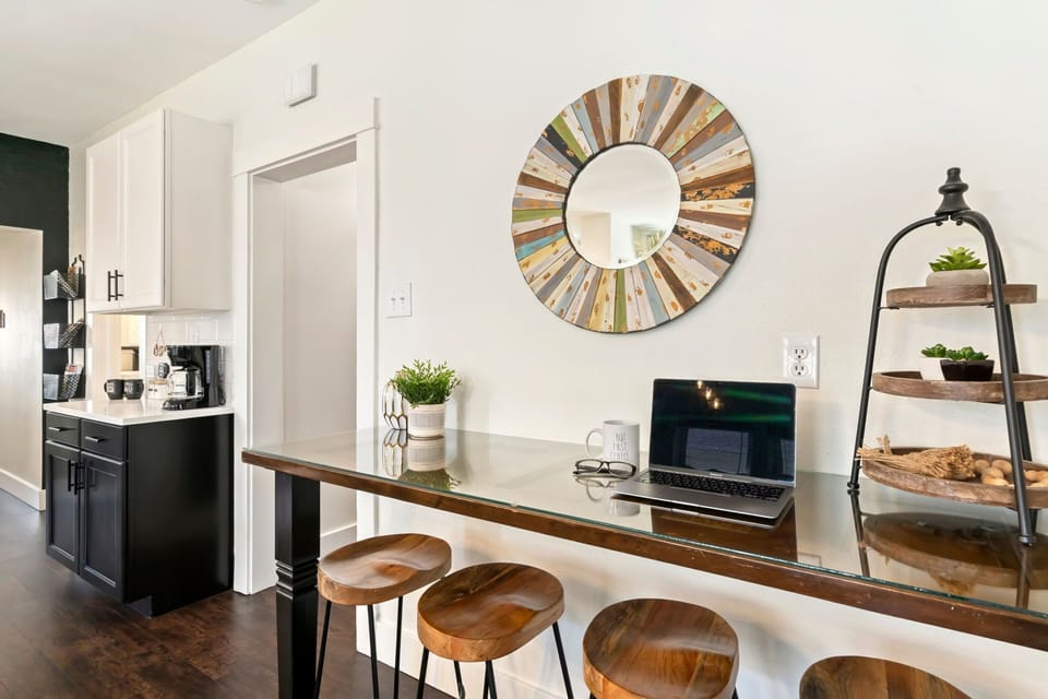 House, Multiple Beds, Patio, Garden View (205 Locust Street) | Interior