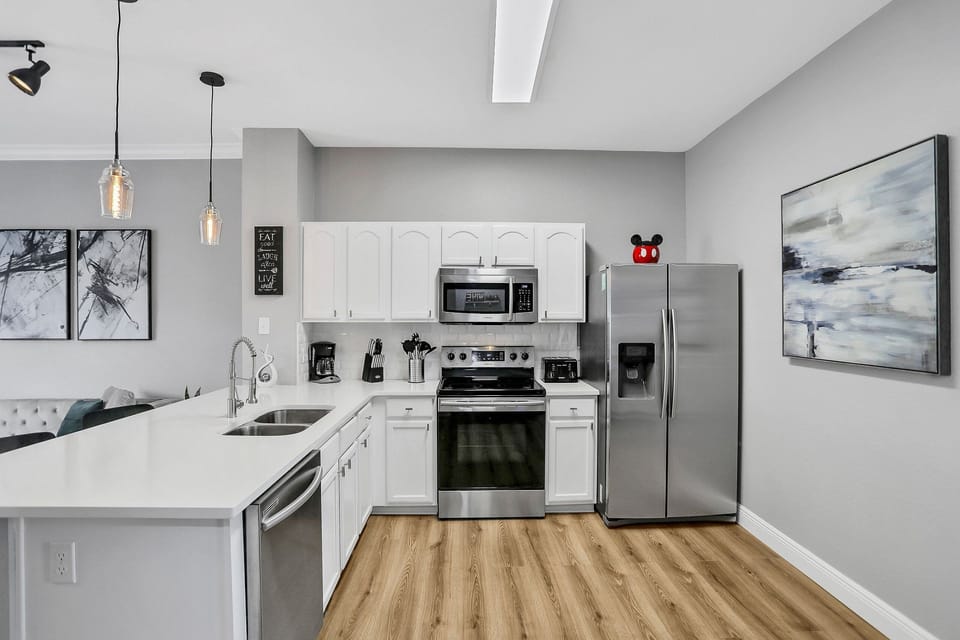 Kitchen or kitchenette
