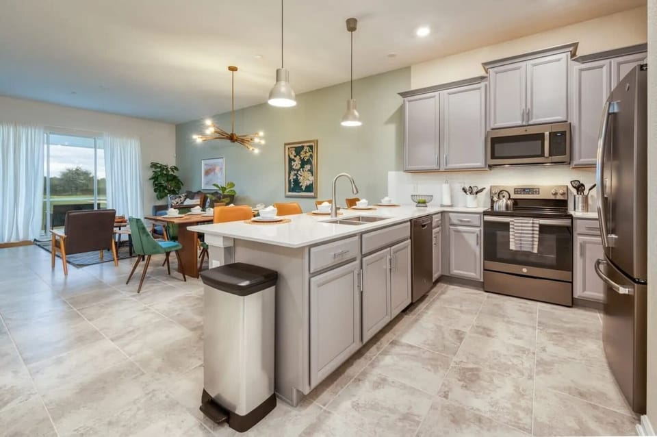 Kitchen or kitchenette