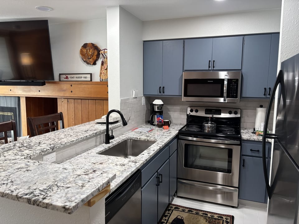 Indoors, Kitchen, Sink, Appliance, Microwave