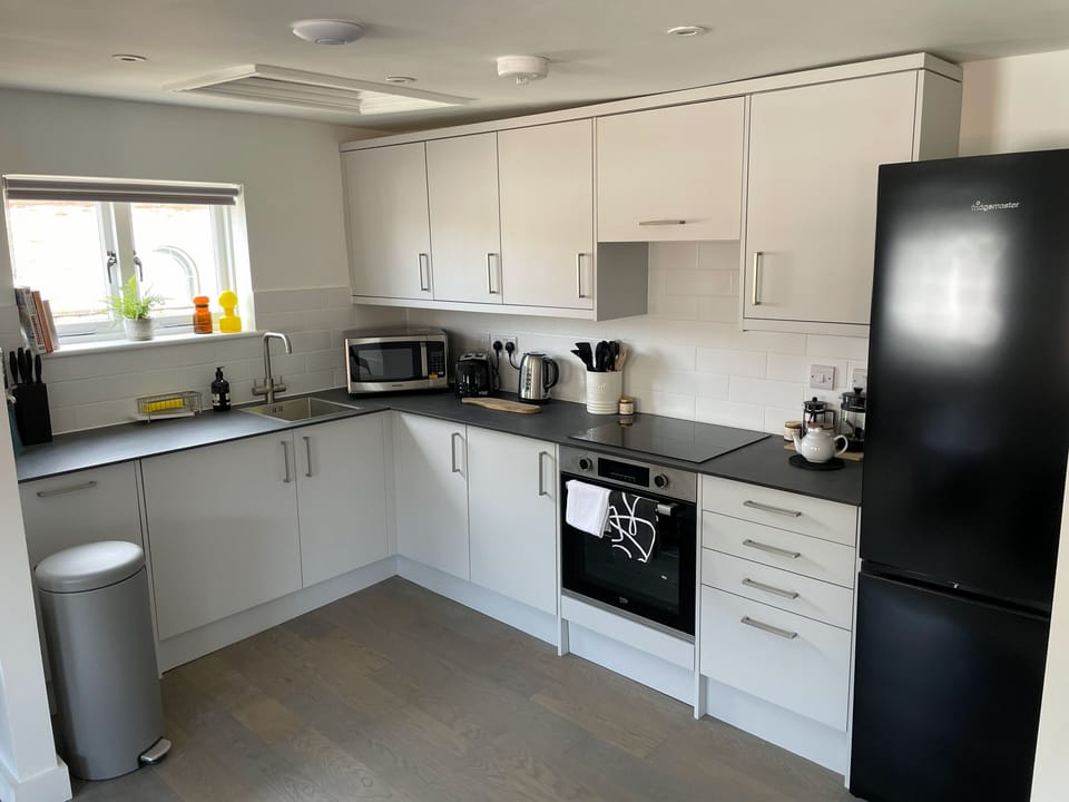 Apartment, 2 Bedrooms | Private kitchen