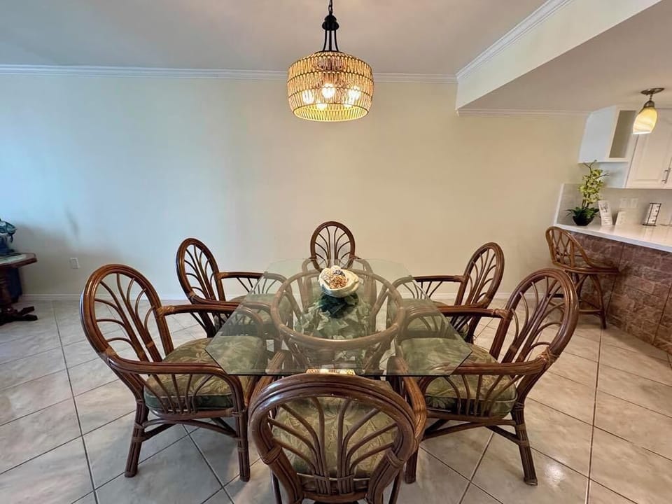 DiningArea