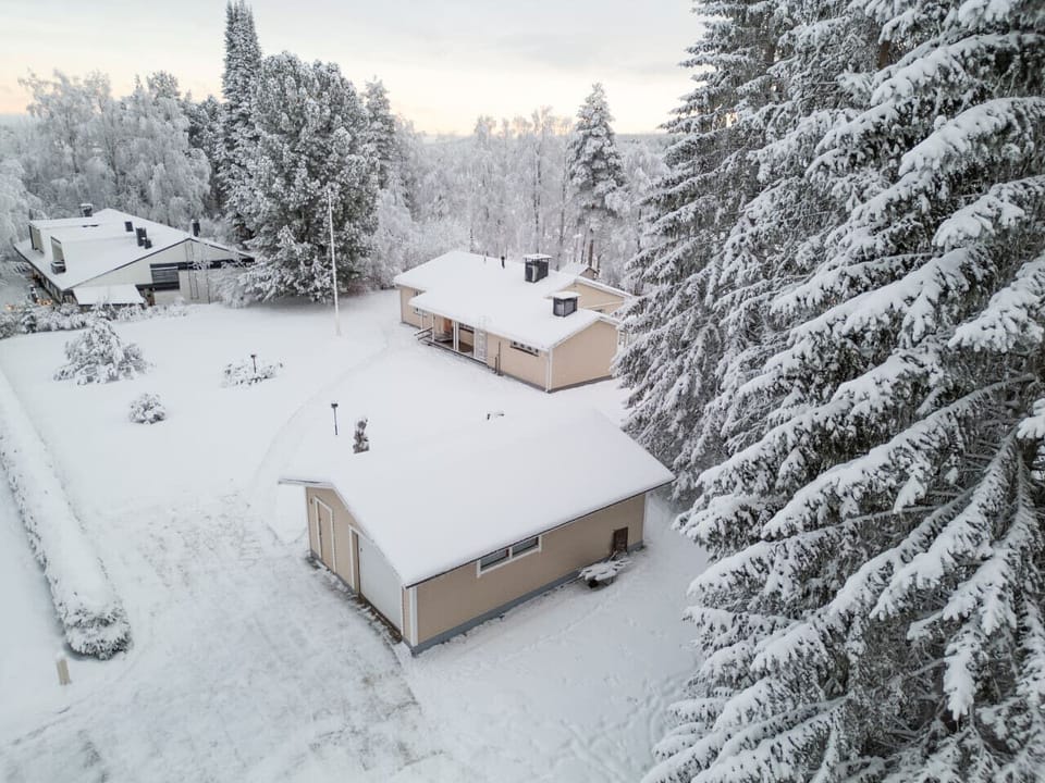 With a large private yard perfect for winter fun and a traditional Finnish sauna where you can step directly into the snow, it offers an unforgettable northern experience.