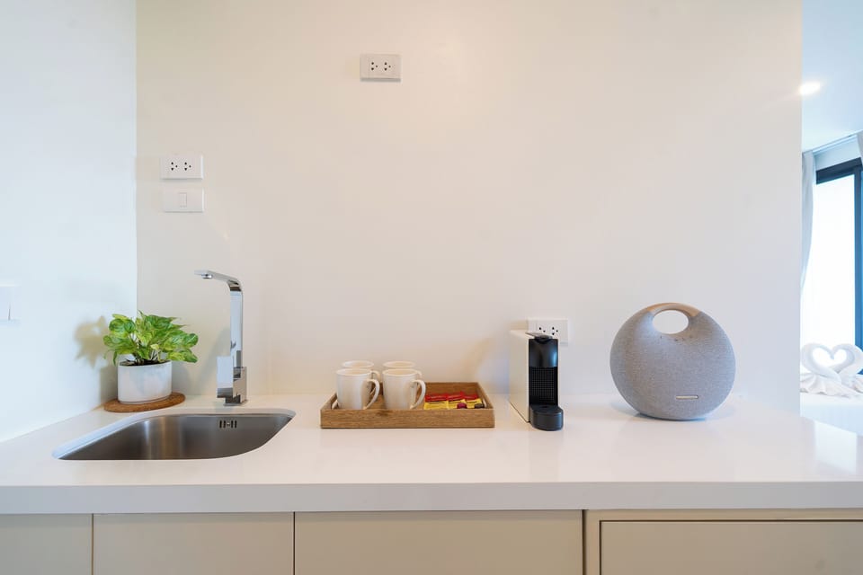 Apartment, Non Smoking, Balcony | Private kitchenette | Mini-fridge, microwave