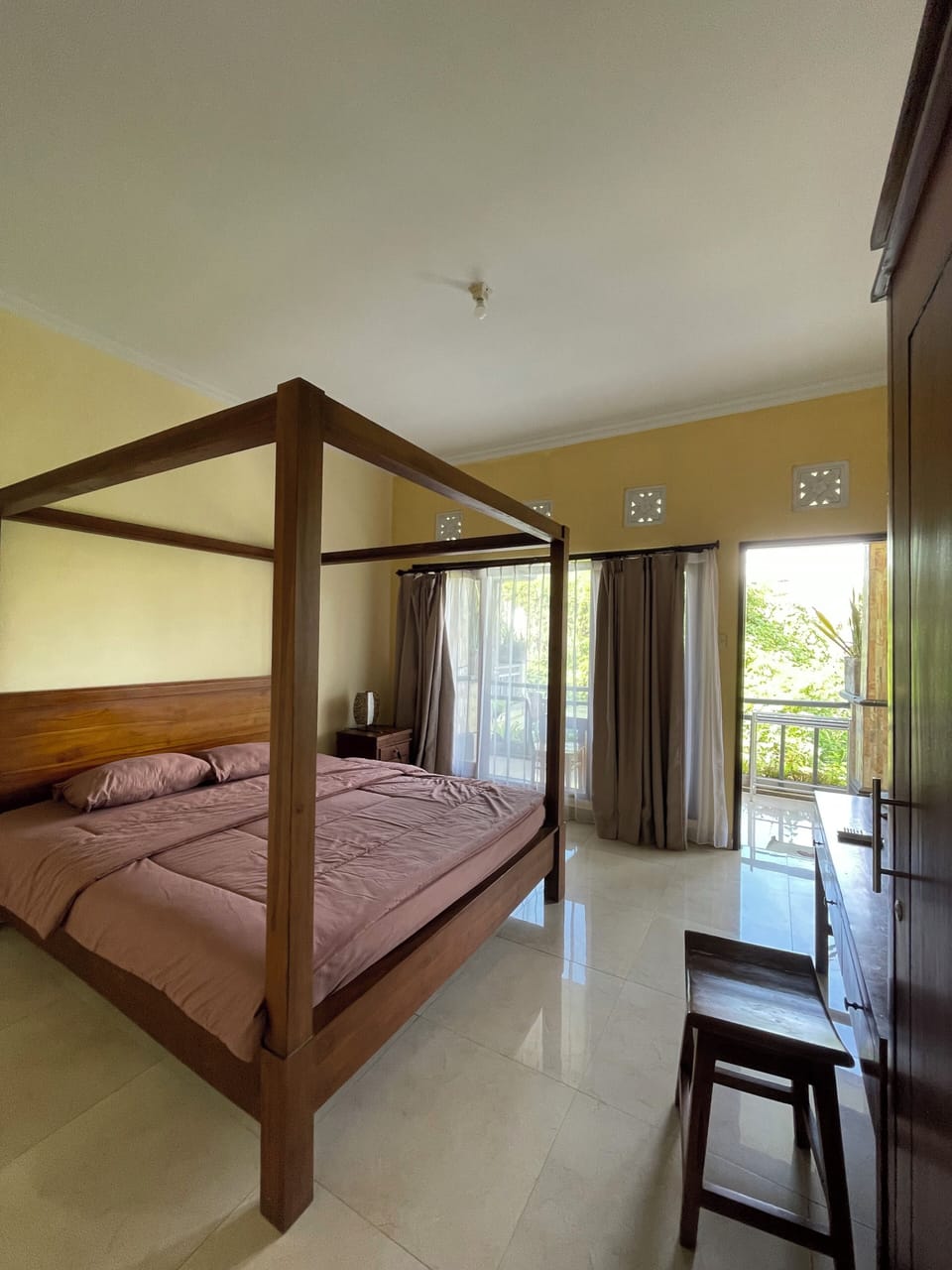 Standard Apartment, Valley View | Laptop workspace