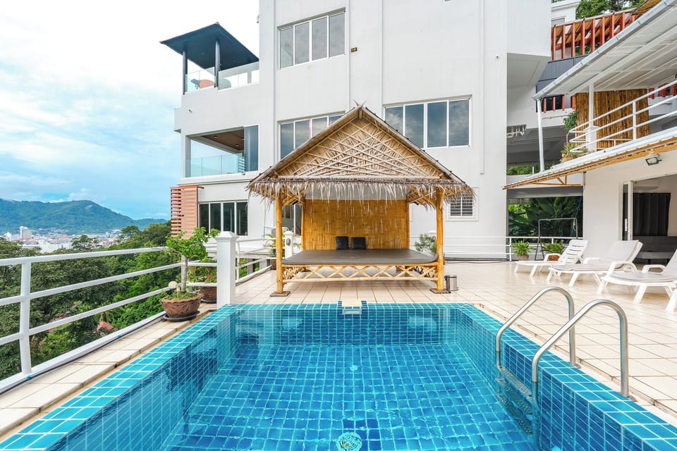 Rooftop pool