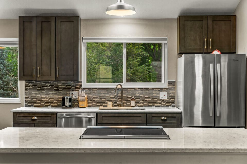 Updated, fully equipped kitchen