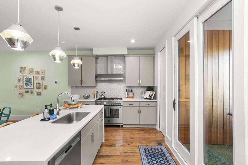 Fully Stocked Kitchen
