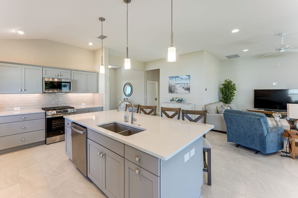 House (3 Bedrooms) | Interior
