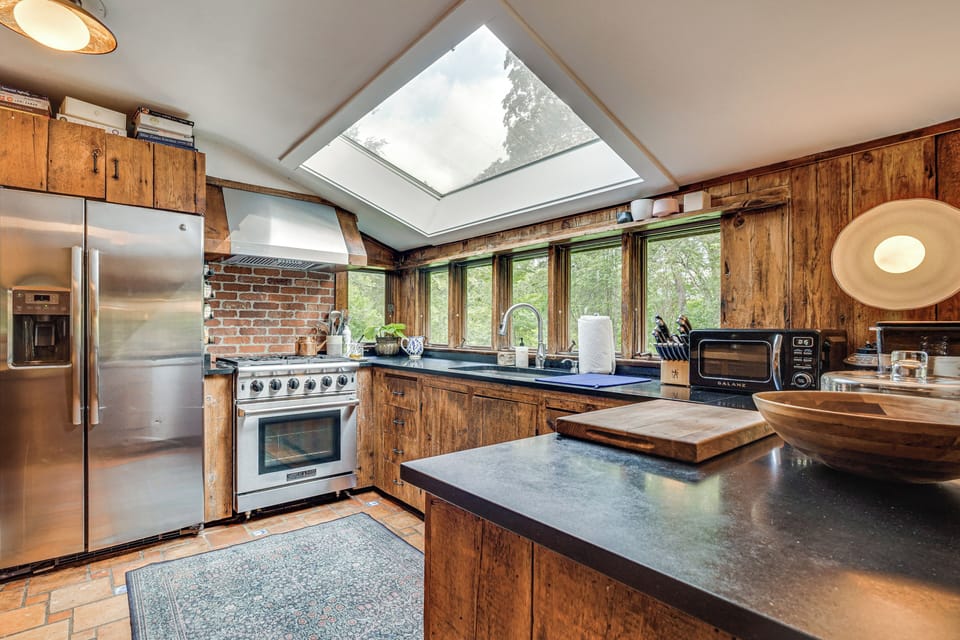 House (2 Bedrooms) | Front of property