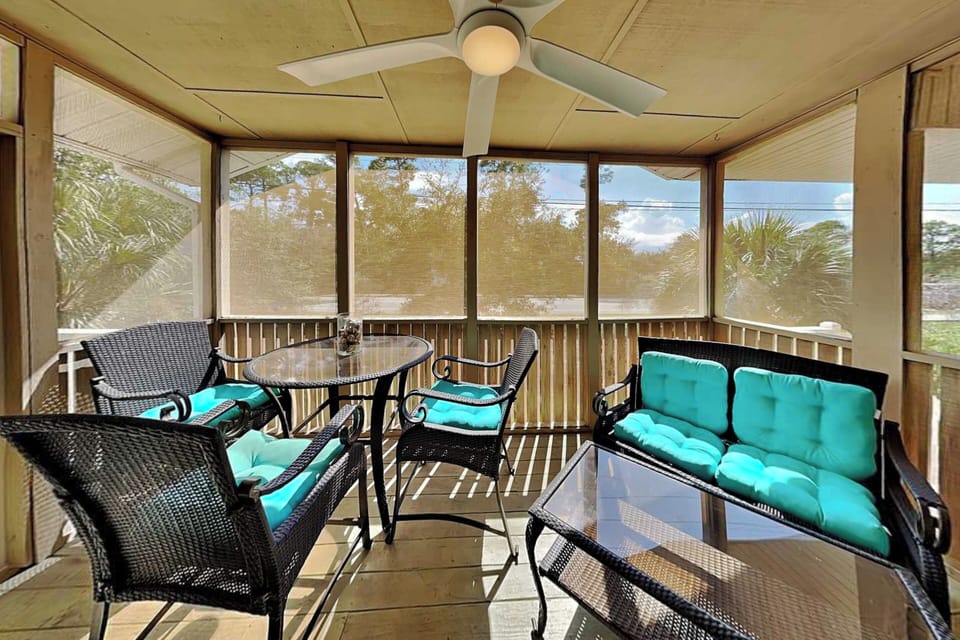 Screened In Porch