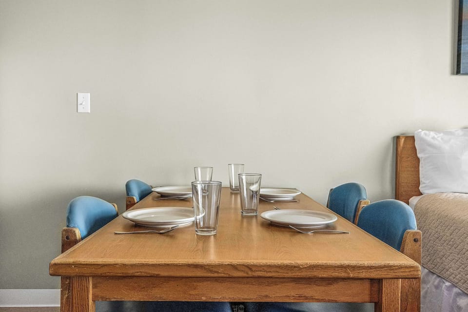 A great place to dine or just play games