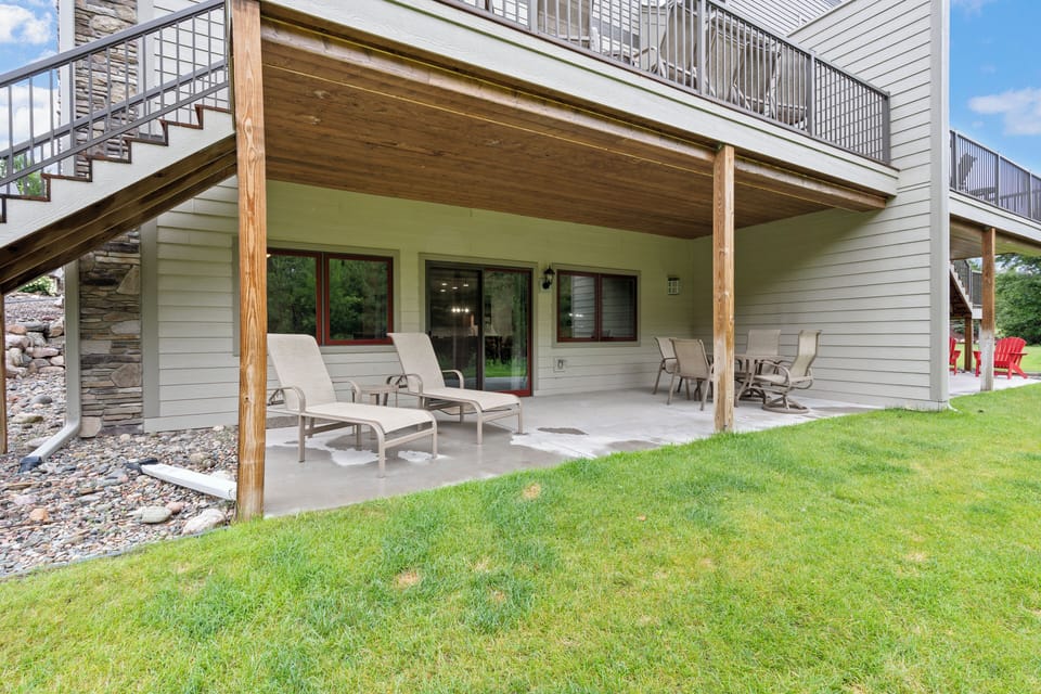 Patio with great access to Lake and Beach