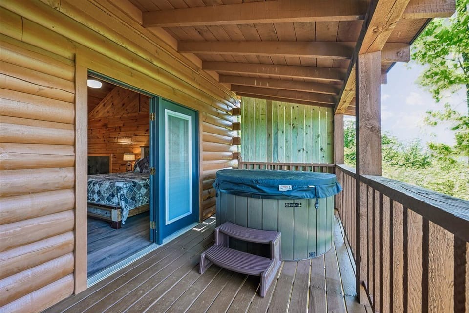 23-Hot Tub