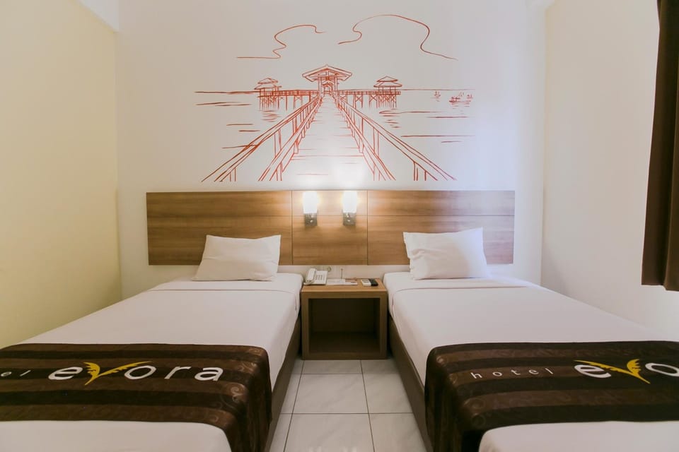 Standard Twin Room | Desk, soundproofing, iron/ironing board, free WiFi