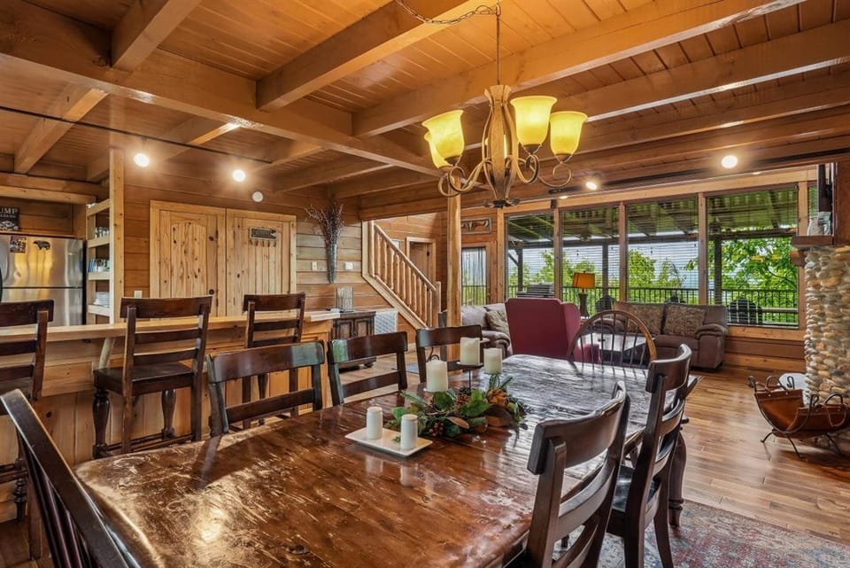 27-Dining Room