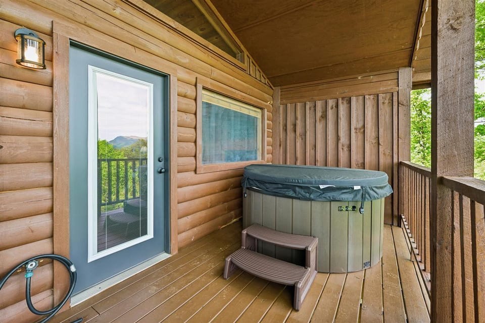 35-Hot Tub