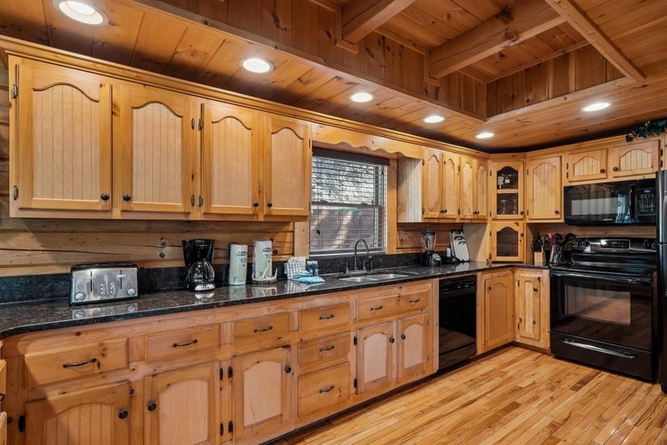 Main Level-Kitchen