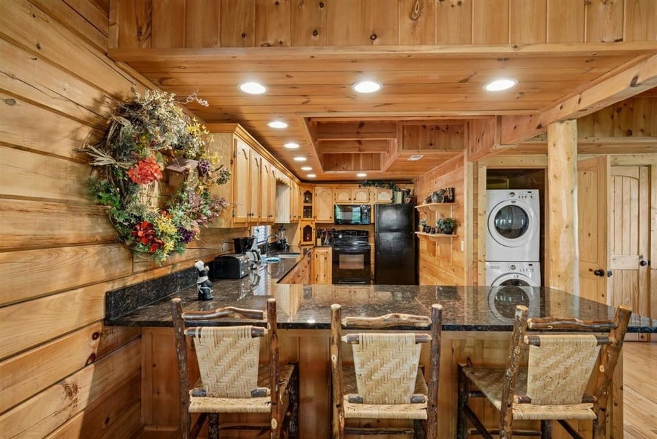 Main Level-Kitchen