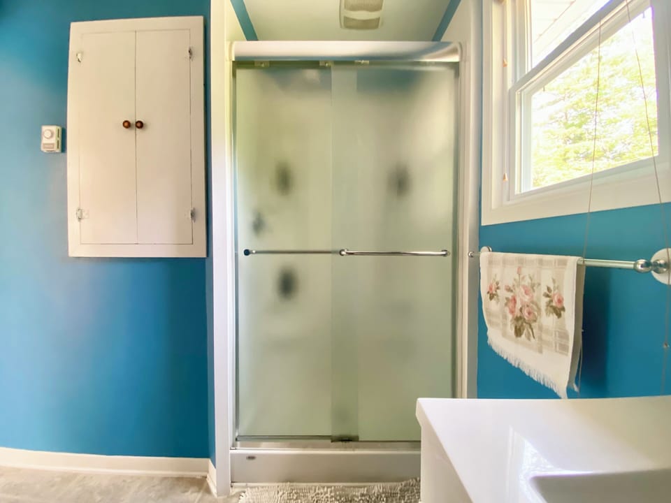 Main bathroom