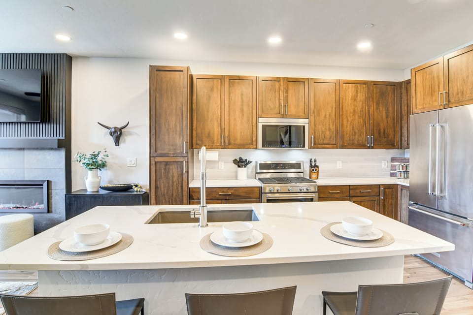 Kitchen | Dishwasher | Drip Coffee Maker | 2nd Floor