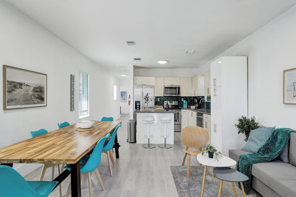 Welcome to Palm Breeze Retreat