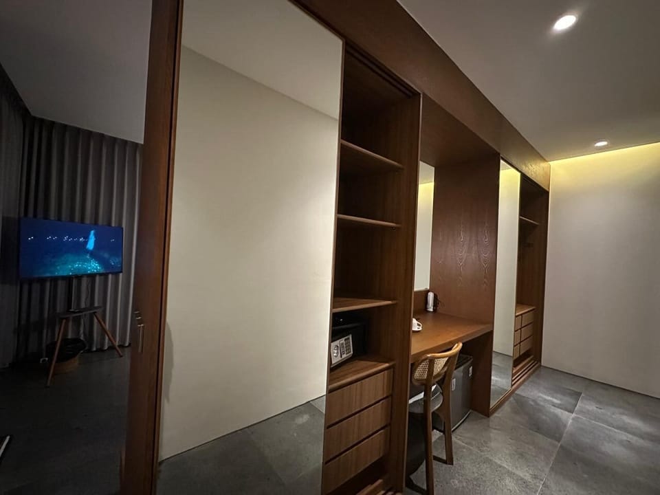 Superior Room, 1 Bedroom, Non Smoking, Balcony | Free WiFi, bed sheets