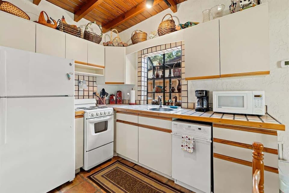 Fully-Equipped Kitchen