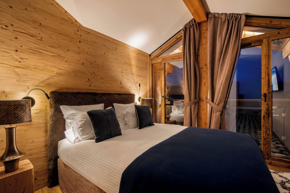 Luxury Apartment, Balcony | Extra beds