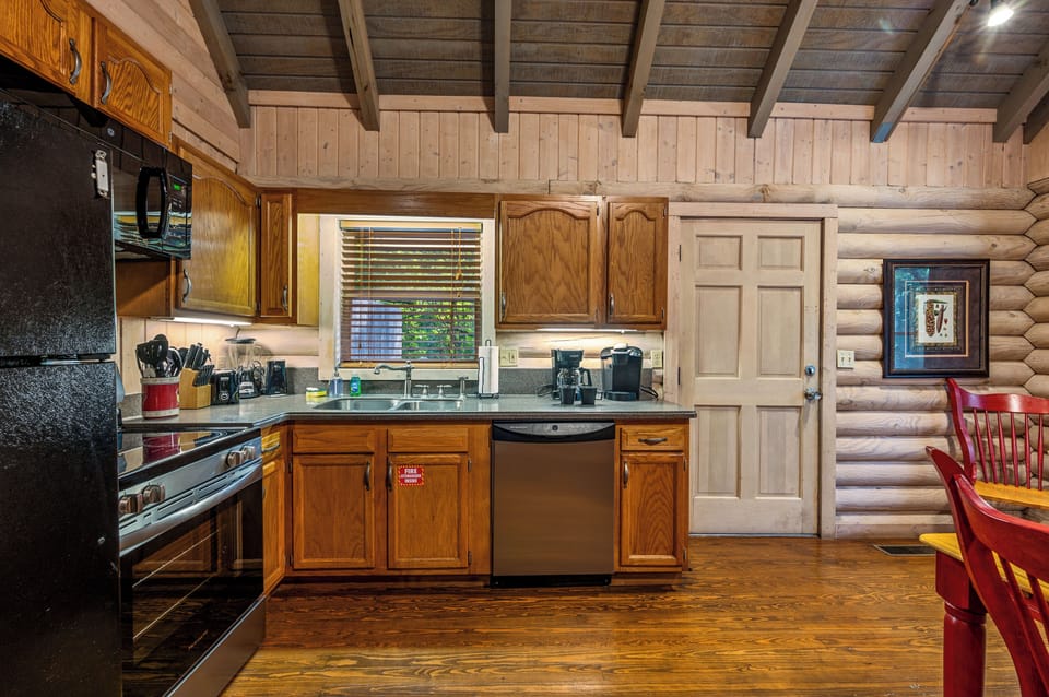 Whip up delicious meals in your fully-equipped kitchen at this mountain retreat!