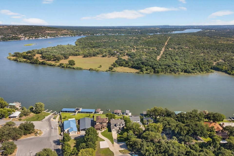 Perfect Location on Lake LBJ