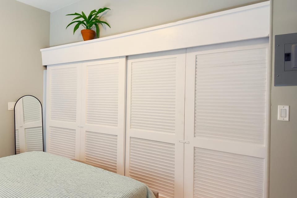 4 large doors are movable to divide space and give privacy.