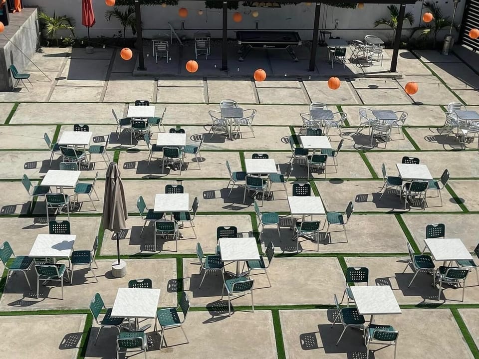 Outdoor dining