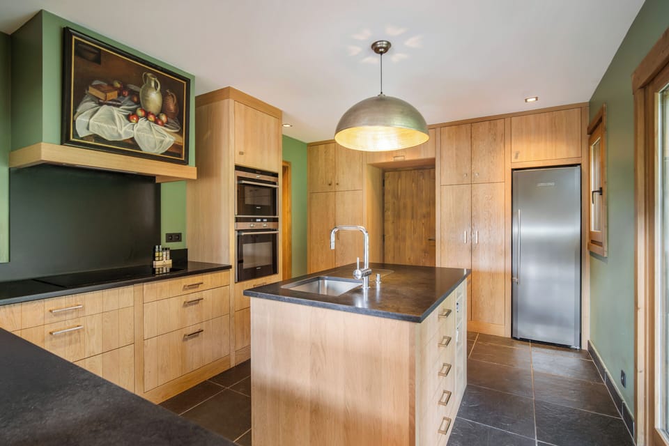 Royal Chalet, Garden View | Private kitchen