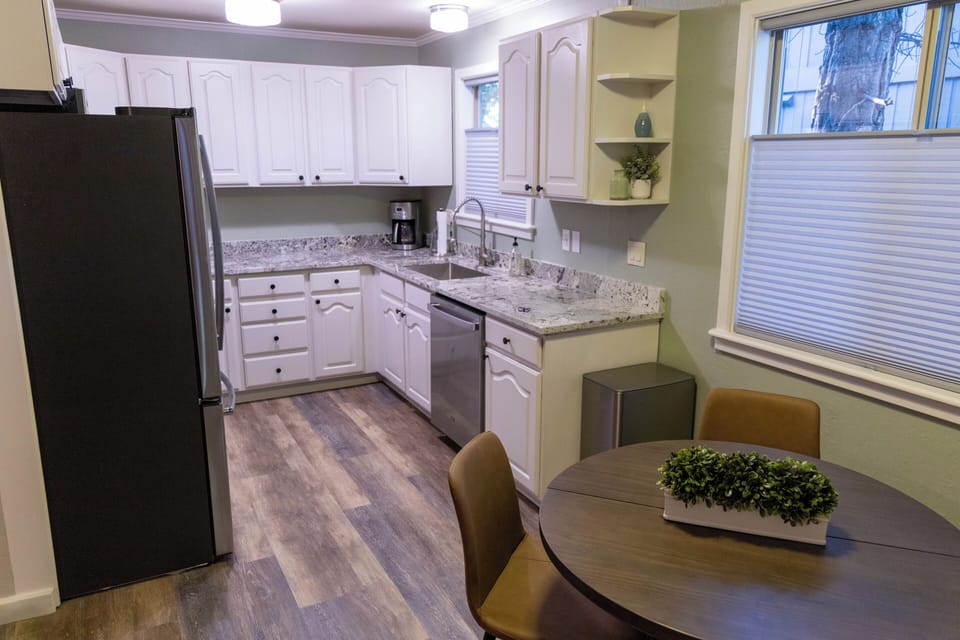 Open flow from kitchen to living room