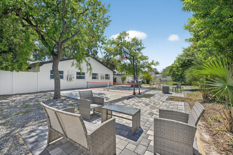 Exterior Sitting Areas, Grill, Basketball & Tennis Court